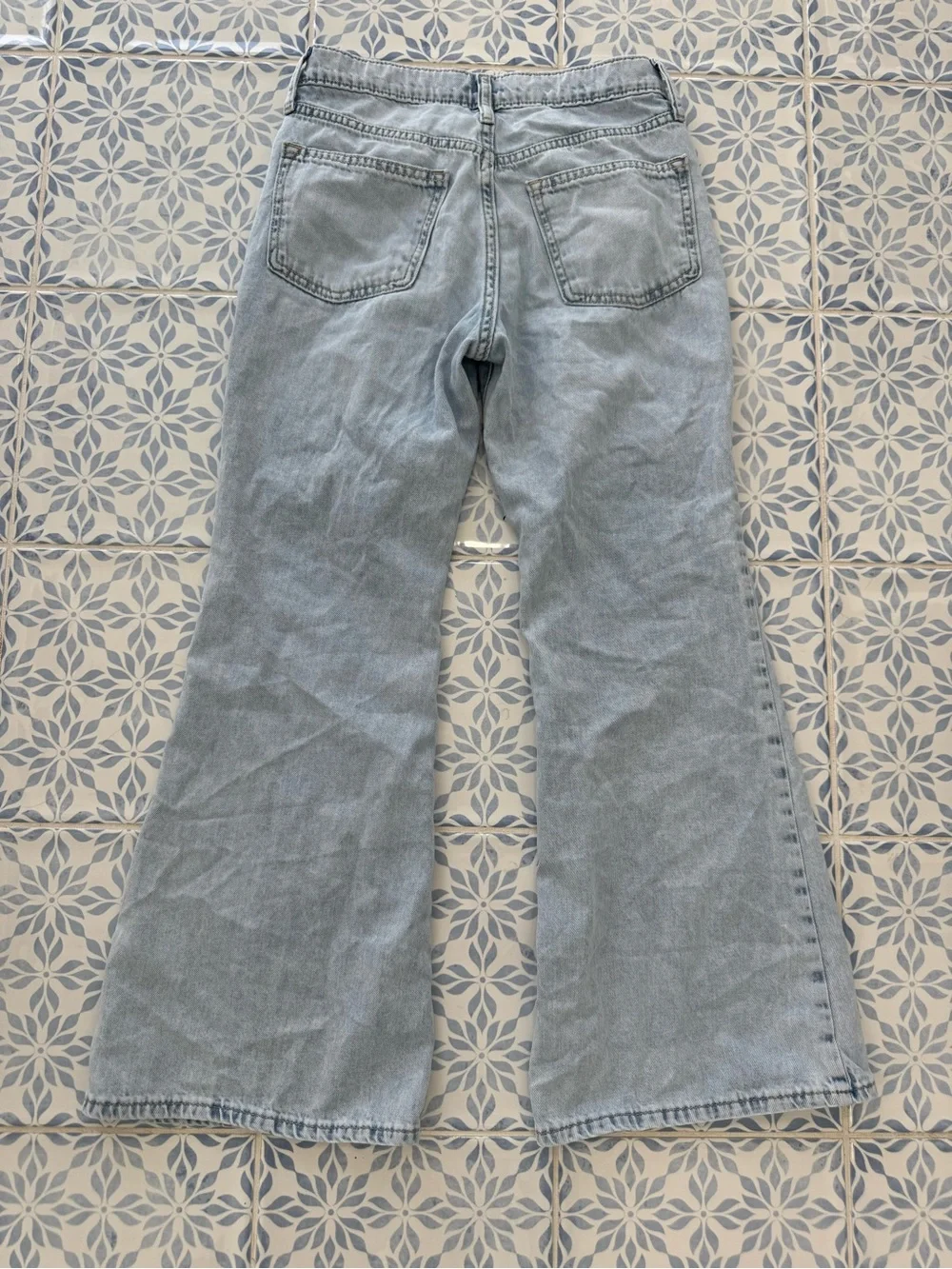 Old Navy High Rise Baggy Flare Jeans
